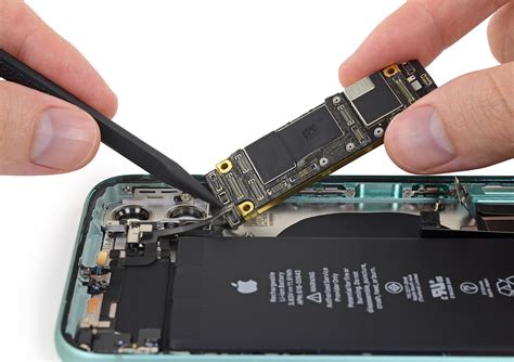 Iphone 11 Ifixit Teardown Reveals Its An Iphone 11 Pro But On The Inside