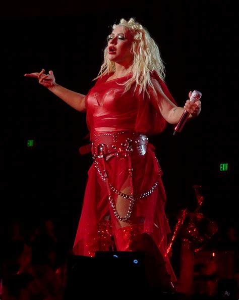christina aguilera sexy on stage hot celebs home
