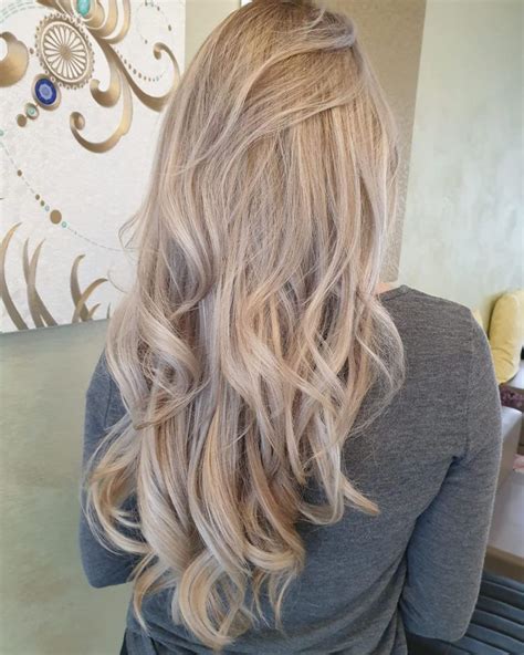 Light Ash Blonde Hair What It Looks Like 26 Trendy Examples