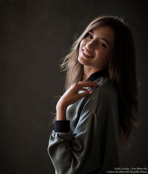 photo of sophia a 19 year old brunette girl photographed by serhiy lvivsky in june 2018