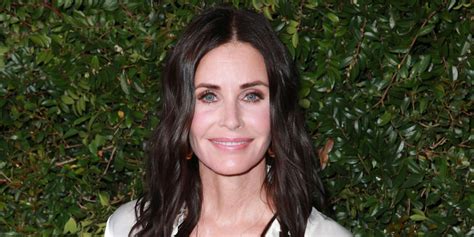 Courteney Coxs Comedy Horror Series ‘shining Vale Has Been Greenlit At Starz Courteney Cox