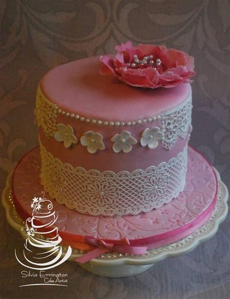 Pearls And Lace Cake By Cakesbysilvia1 Cakesdecor