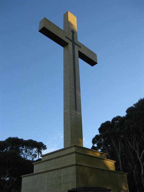 The Macedon Memorial Cross Cameron Drive Mount Macedon Flickr