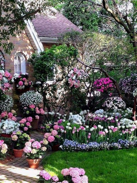 Beautiful Hydrangea Design Ideas Landscaping Your Front Yard 22 Magzhouse