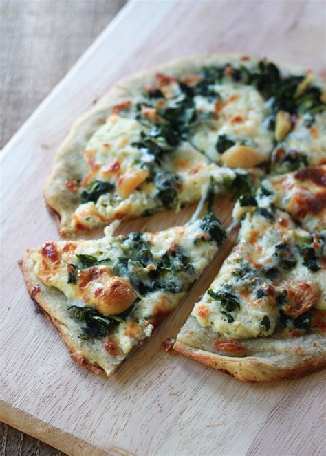 White Pizza With Spinach And Roasted Garlic