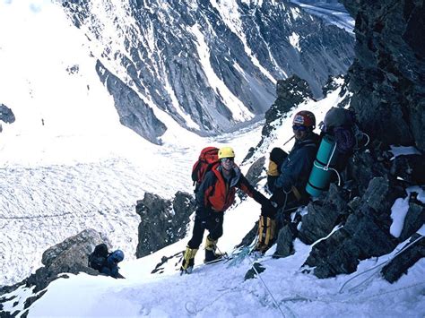 Historische Video Fatal Altitude Tragedy On K2 Mountainreporters