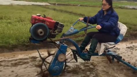 How Does The Single Wheel Cultivator Work Happily Youtube