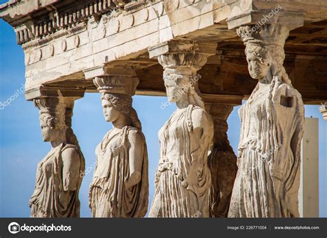 greek sculptures of women