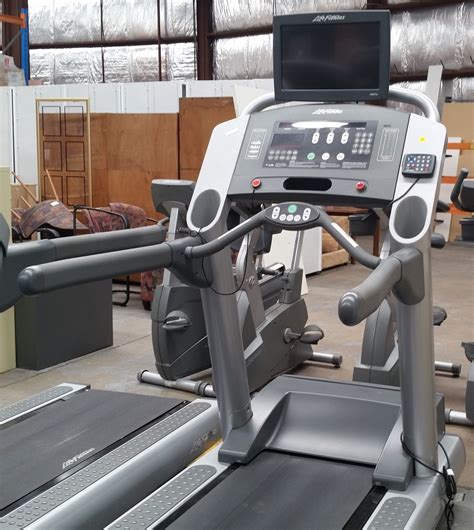 Life Fitness 95ti Treadmill With Lot 895660 Allbids