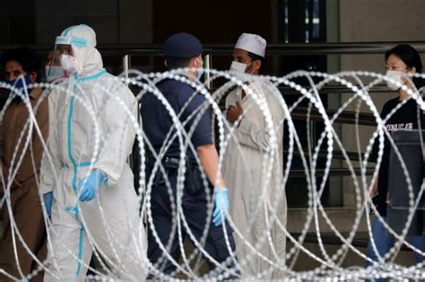 After lengthy consultations, malaysia and indonesia have agreed to temporary shelter on their territory of migrants. Malaysia rounds up migrants to contain coronavirus, U.N ...