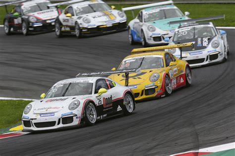 Porsche Carrera Cup Deutschland Nicki Thiim Ganz Oben Auf Dem Podium