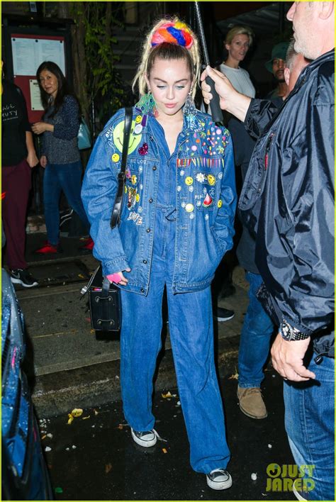 Miley Cyrus Does Double Denim After Snl Rehearsal Photo 3474051