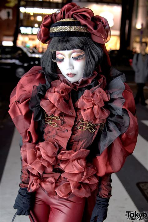 Japanese Shironuri Artist Minori Wearing Red Fashion In Harajuku