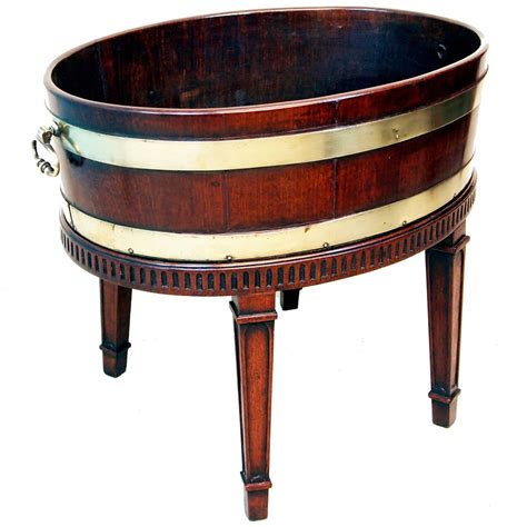 Antique Georgian Mahogany Oval Open Wine Cooler At 1stdibs