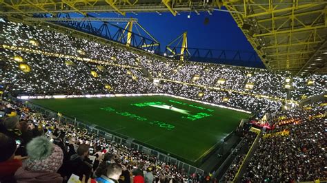 Welcome to the official borussia dor… Gigantischer Chor im BVB-Stadion: 68.000 bei Dortmund ...