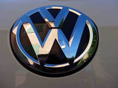 Stickers Pour Logos Volkswagen Sur Calandre Et Coffre 77