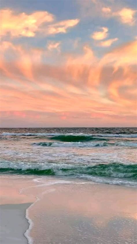 Sunset At The Beach ⛱️🏖️ Pinterest