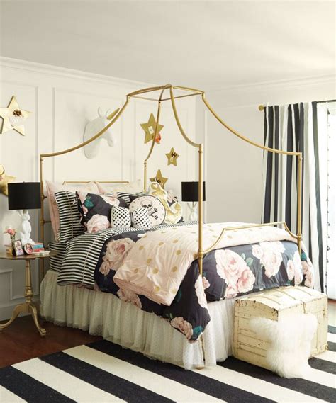 Here is what it looked like when we first i really liked her room as seen below but it is a very small room and with the bed coming out into the. Check Out Jessica Alba's Daughters' Bedrooms | InStyle.com