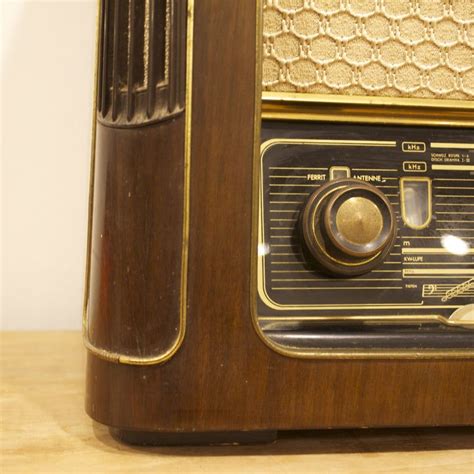 Telefunken Concertino 6 Radio 1955 Radio Paris Store Wooden Case