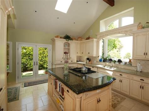 Simple french country kitchen cabinets. French Country Kitchen With Lots of Natural Light | HGTV