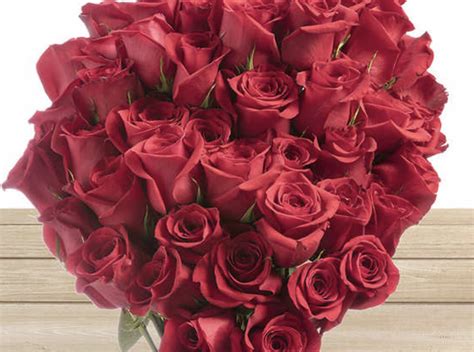 Costco 50 Valentines Day Red Roses Only 4999 Free Shipping