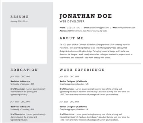 To create an excellent graphic designer resume, you can use online resume. Fresh Graduate Graphic Designer Resume Sample