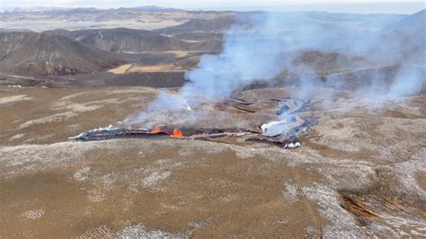 Hikers Scramble As New Fissure Opens Up At Icelandic Volcano The
