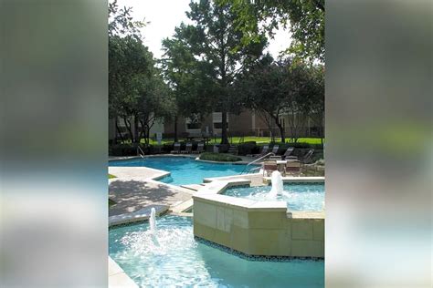 Peachtree Square 4610 Saturn Rd Garland Tx Apartments For Rent Rent