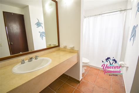 A desirable lakefront townhouse in Costa Blanca Golf & Villas - Uncover