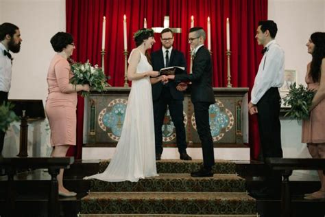 Emotional Green And White Wedding In Wisconsin Junebug Weddings