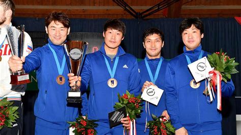 '사브르 1위' 오상욱 8강 탈락. 한국 펜싱, 남자 에페·여자 사브르 월드컵서 나란히 동메달 | SBS ...