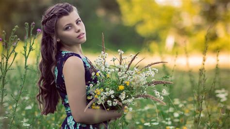 Depth Of Field Brunette Bare Shoulders Girl Outdoors Nature Flowers Wallpaper