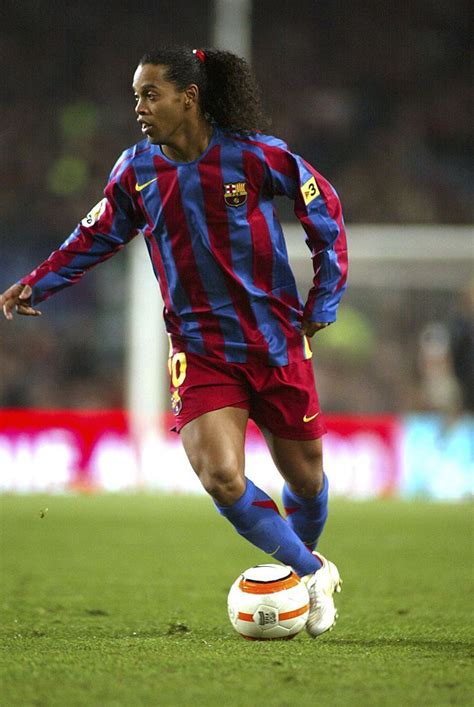 Pin On Ronaldinho