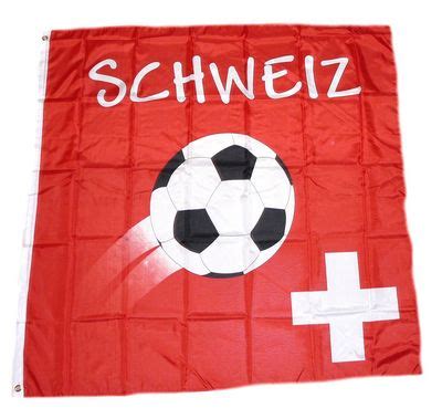 Trotzdem, die nati hat schon enorm an popularität gewonnen in den letzten 2 jahrzehnten. Fan-Fahne Schweizer Nati