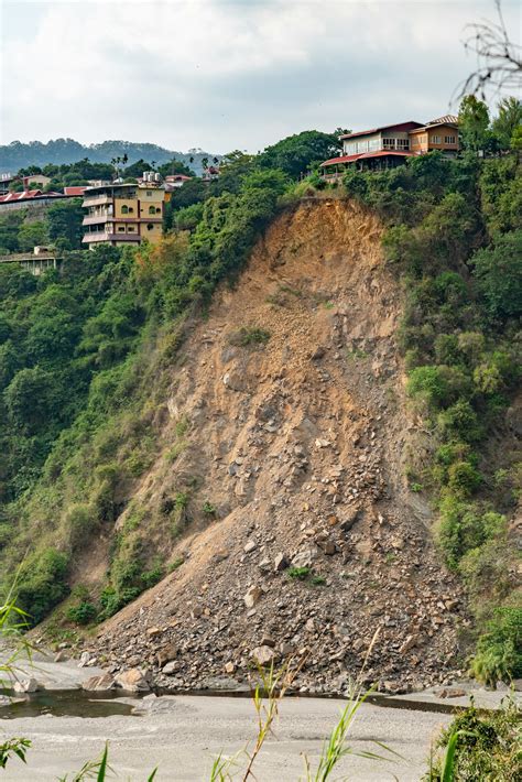 Landslide Pictures Download Free Images On Unsplash