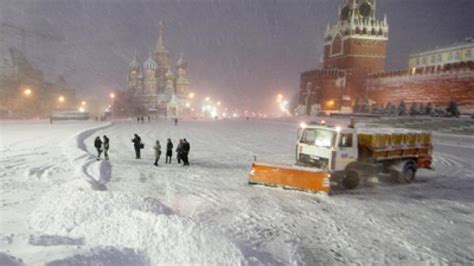 Snowiest Winter In 100 Years Paralyzes Moscow Traffic For 3500 Km — Rt