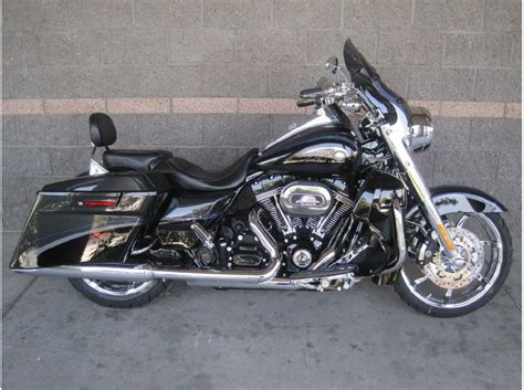 Hell, even the voltage regulator is fully chromed out. 2013 Harley-Davidson FLHRSE5 - CVO Road King for sale on ...