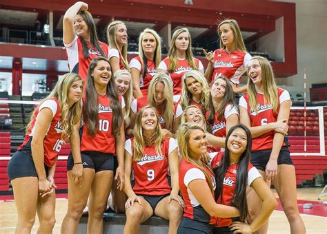 The Husker Women S Volleyball Team Poses For Its Annual Funny Team Photograph At The Devaney