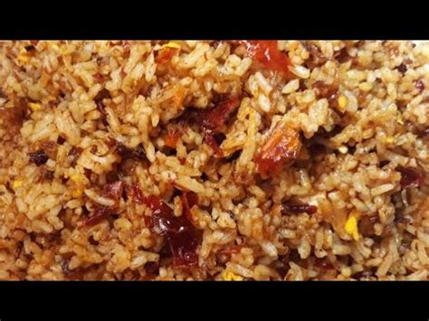 Masukkan cili merah dan bawang besar. Resipi Nasi Goreng Cili kering - YouTube