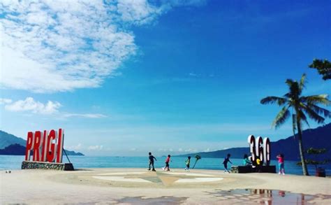 Yuk, intip romantisme dan keseruan foto prewedding pantai di lombok, ntb untuk inspirasimu menjelang. 19 Pantai Pasir Putih Terindah di Indonesia 🏖️ dari Sabang ...