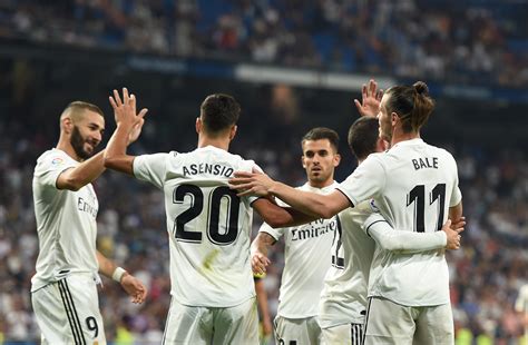 Official website with information about the next real madrid games and the latest news about the football club, games, players, schedule, and tickets. Real Madrid HD Wallpaper | Background Image | 3000x1967 | ID:958457 - Wallpaper Abyss