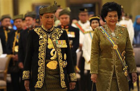 The sultan malaysia, shah alam, malaysia. SENARAI RAJA DAN SULTAN DI MALAYSIA. - Kacang Dal