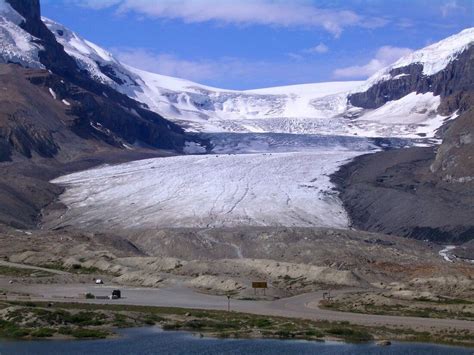 Athabasca Glacier Canada Canada Road Trip Places To Go Kootenay