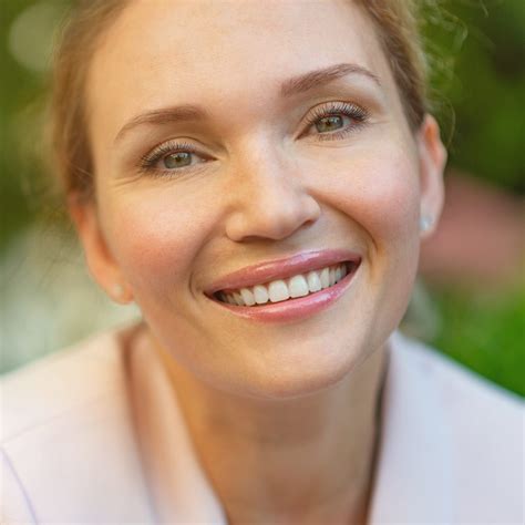 Close Up Portrait Of A Smiling Woman On The Street Happy Woman S Face Closeup Outdoors Happy