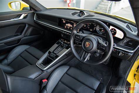 2020 Porsche 911 Carrera 4s Review Video Performancedrive