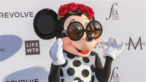 Minnie Mouse Iconic Toon Finally Gets A Star All Her Own
