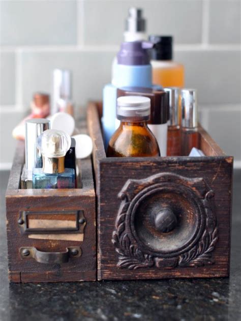 Vintage Bathroom Decor Ideas Pictures And Tips From Hgtv Hgtv