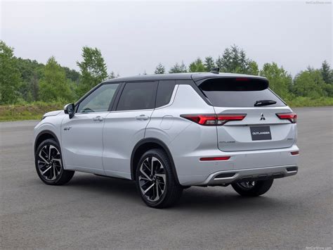 Heres Why You Cant Ignore The 2023 Mitsubishi Outlander Phev Suv