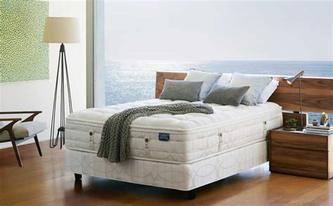 Aireloom's name tells you everything you need to know. Aireloom Karpen Collection Luxury Mattresses - The ...