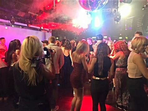 Hire A Crowd For Events And Pr Stunts In Manchester Rentacrowd